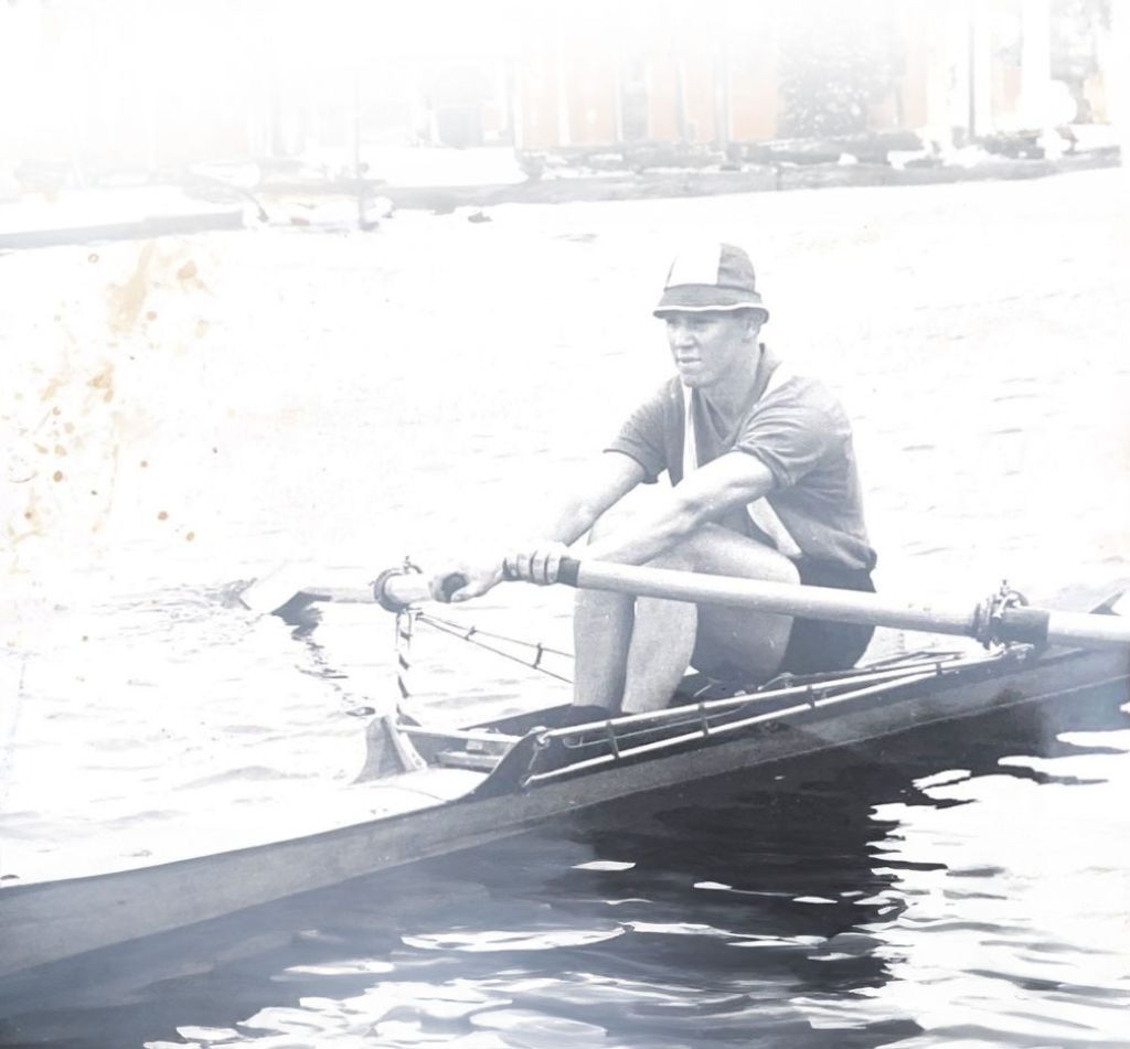 Rowing with Avon | Avon Rowing Club