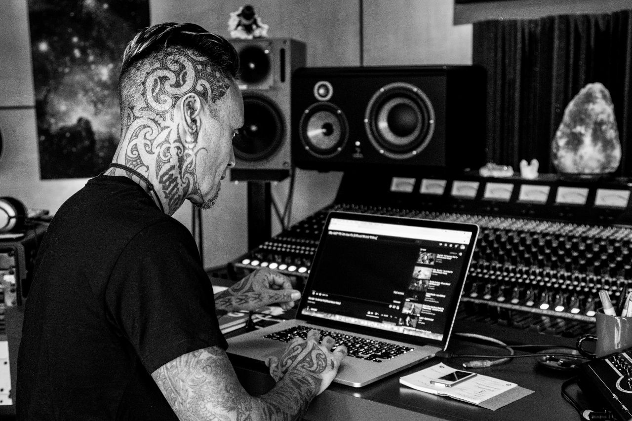 DONATE FOR STUDIO EQUIPMENT TIKIDUB TIKIDUB